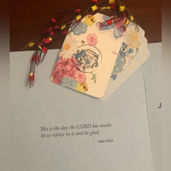 Birthday Card with Three Handcrafted Gift Tags & Envelope - Picture 5 of 12